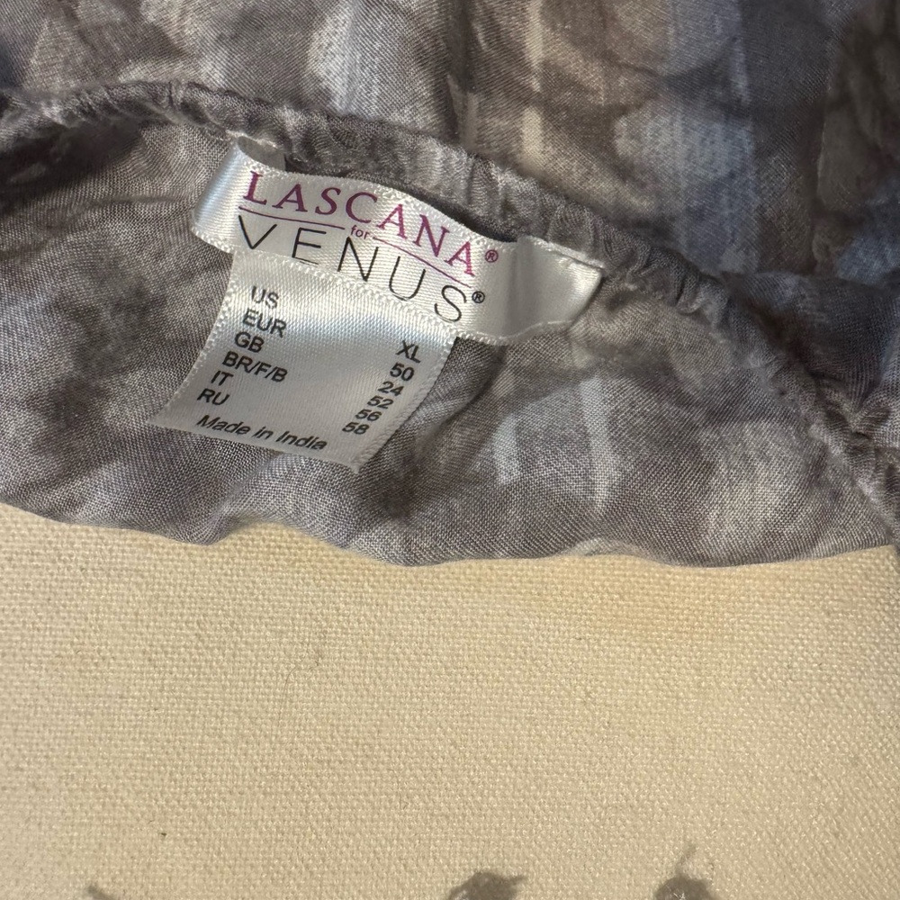 Elegant Gray Women's Maxi Dress - Picture 8 of 10